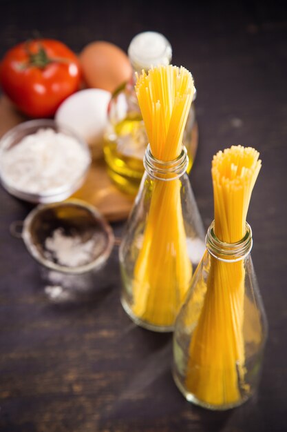 Spaghetti in der Flasche