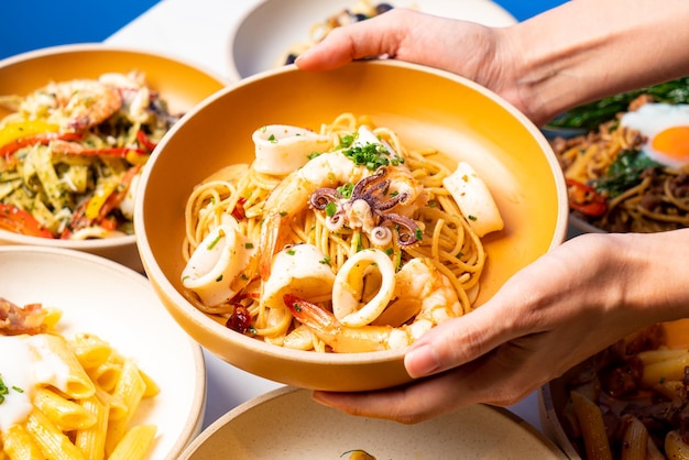 Spaghetti-Meeresfrüchte mit Knoblauch-Chili