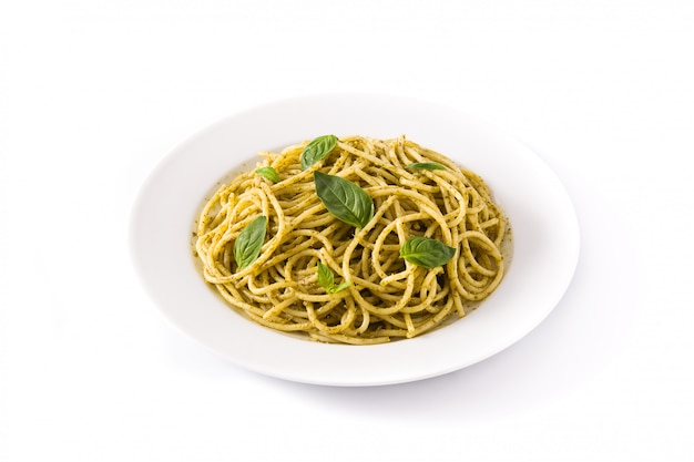 Spaghetti-Nudeln mit Pesto-Sauce