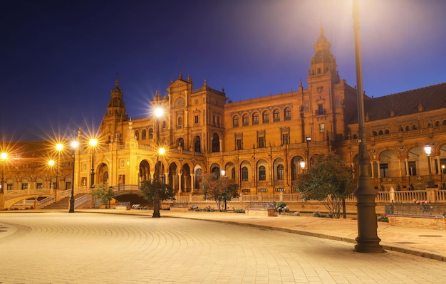 Spanien SquarePlaza de Espana befindet sich im öffentlichen Maria Luisa Park in Sevilla, Spanien