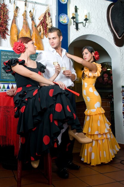 Spanische Flamenco-Tänzer während der Sevilla Messe