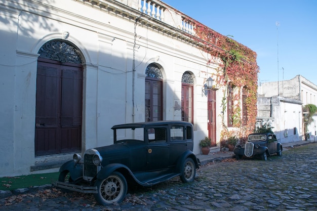 Foto spanische kolonialhäuser in colonia uruguay