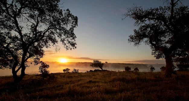 Spanische Landschaft bei Sonnenaufgang