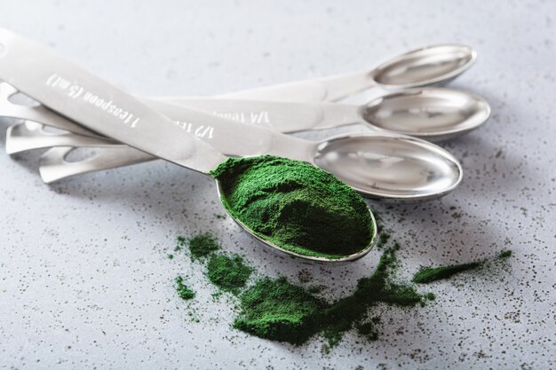 Spirulina em pó suplemento alimentar saudável