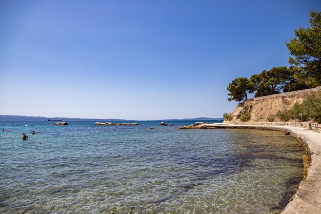 Split Croacia. Vista de la playa de Firule Mar Adriático