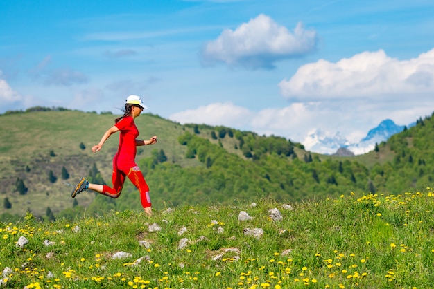 Sportlerin im Naturtraining