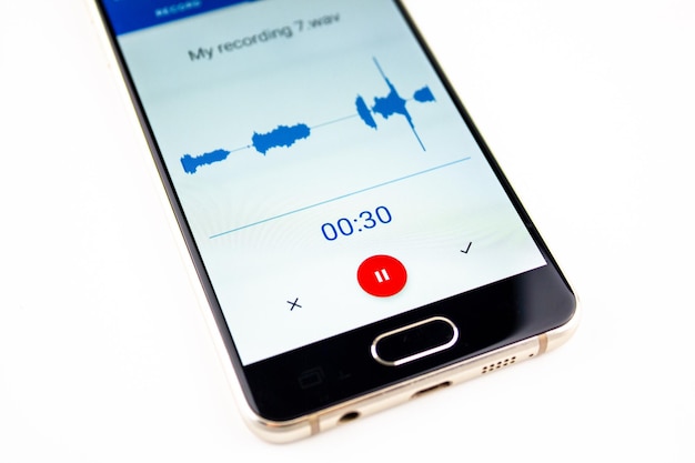 Sprachaufnahme auf einem Diktiergerät auf einem Smartphone Aktivierte Audioaufnahme auf dem Diktiergerät
