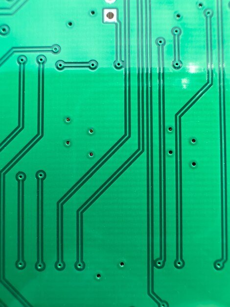 Spuren auf grünem PCB-Textolit