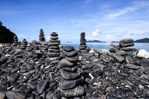 Stach Stein am Kiesstrand