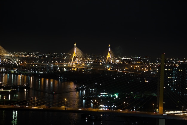 Stadt in der Nacht