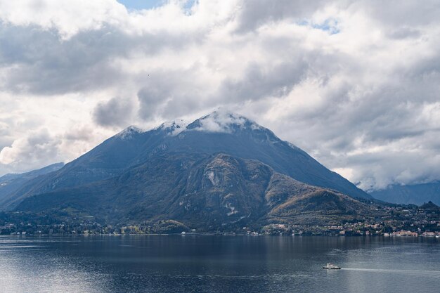 Stadt Menaggio an der Küste des Comer Sees Italien