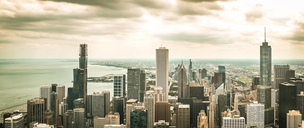 Stadtlandschaft gegen bewölkten Himmel Chicago cityusa