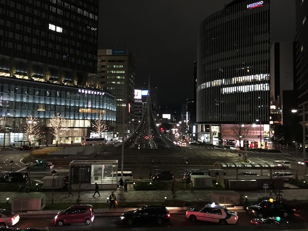 Foto stadtstraße in der nacht