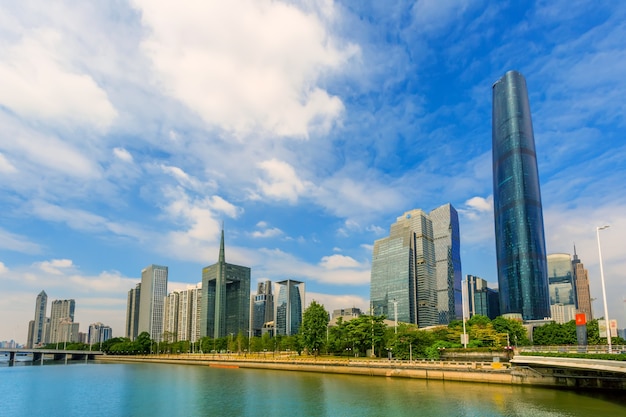 Städtische Architektur Landschaft und Skyline