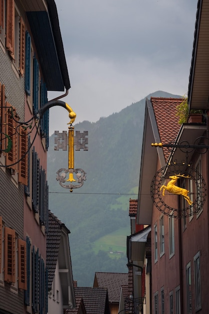 Stans é um município e cidade histórica no cantão de Nidwalden, na Suíça