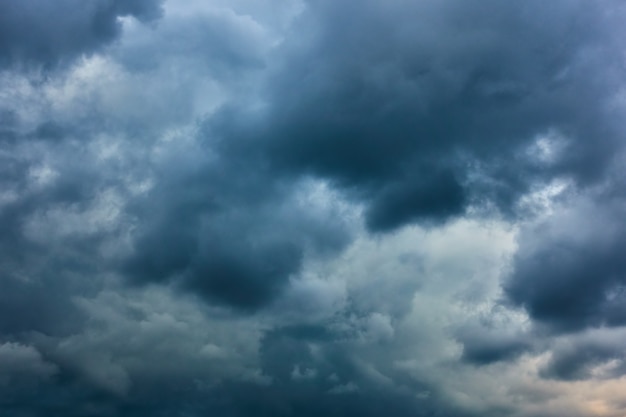 Starke Regenwolken, kann als Hintergrund verwendet werden