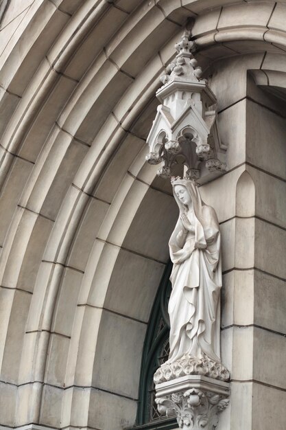 Statue der Heiligen Maria 1