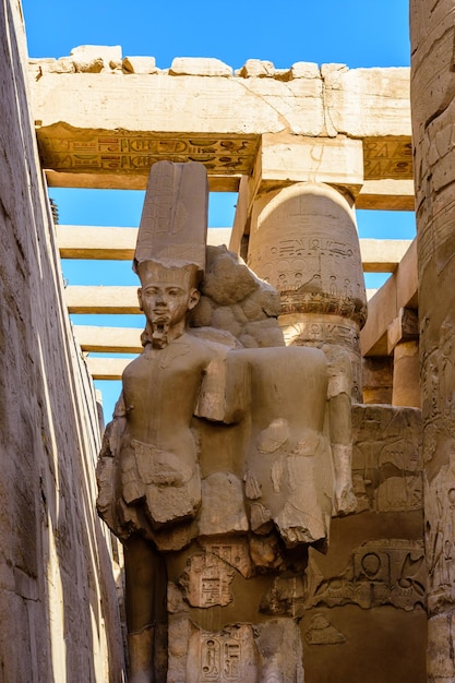 Statue im alten Karnak-Tempel Luxor Ägypten