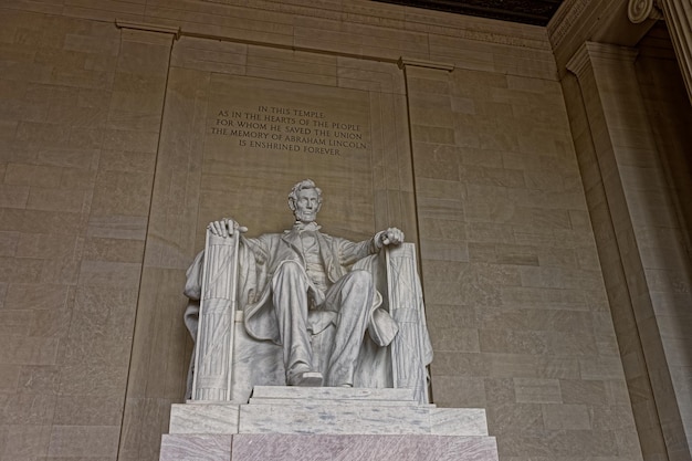 Statue von Präsident Abraham Lincoln befindet sich in seinem Denkmal in Washington DC, USA. Es ist eines der Hauptsymbole der Unabhängigkeit und Einheit unter den Amerikanern. Einer der meistbesuchten Orte.