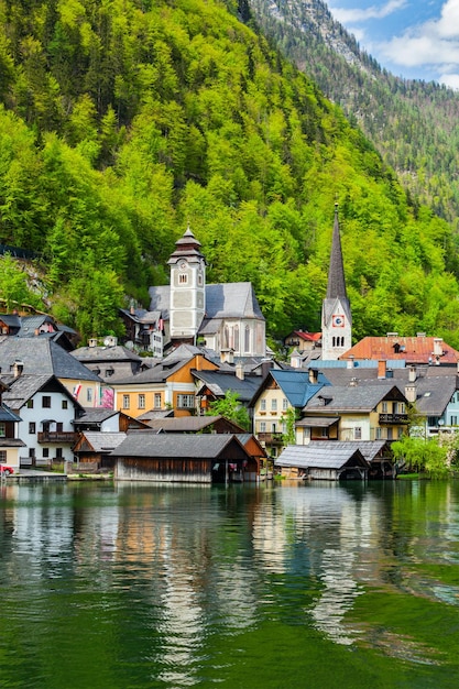 Österreichisches Reiseziel Hallstatt Dorf auf Hallstatter See in den österreichischen Alpen Salzkammergut Region Österreich