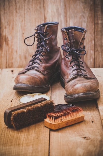 Foto stiefel lederschuhe wartungsset