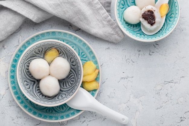 Foto stillleben süße tang-yuan-anordnung