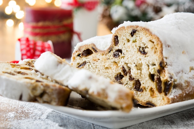 Stollen de natal alemão tradicional