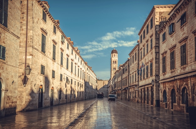 Stradun, calle principal de Dubrovnik en Croacia.