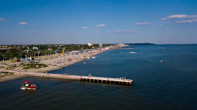 Strand auf dem Schwarzen Meer Luftaufnahmen mit einer Drohne