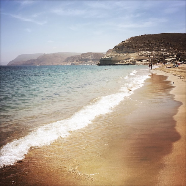 Strand gegen den Himmel
