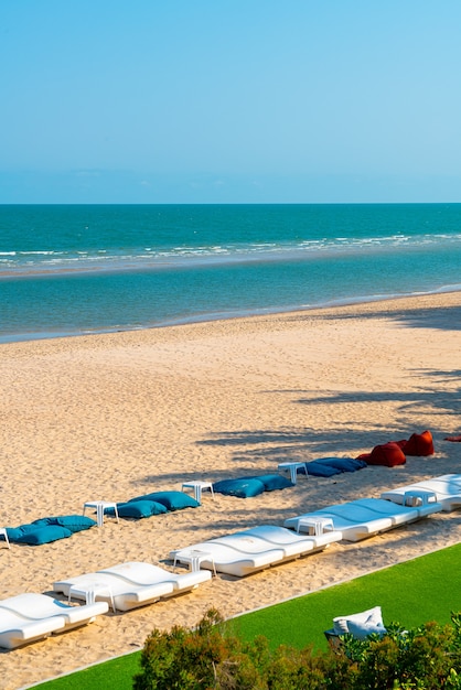 Strand Sitzsack mit Ozean Meer Hintergrund