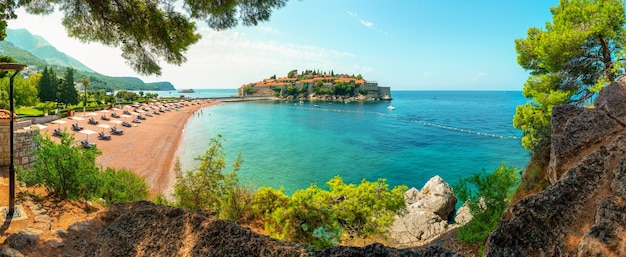 Strand und Insel Sveti Stefan