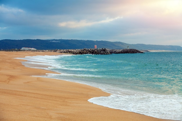 Strand von Nazare am Abend