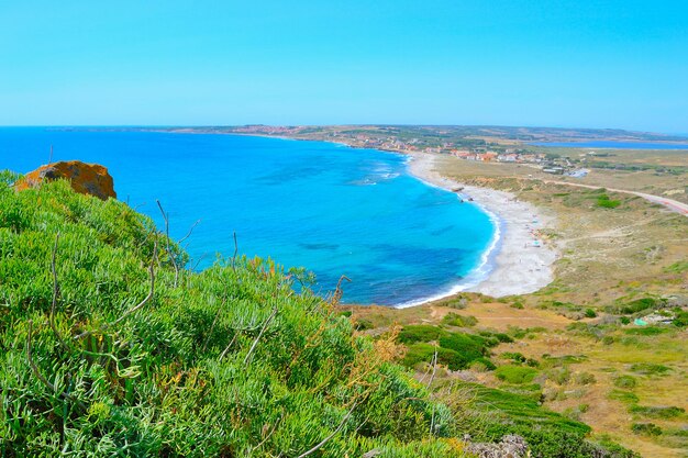 Strand von San Giovanni di Sinis an einem klaren Tag Sardinien