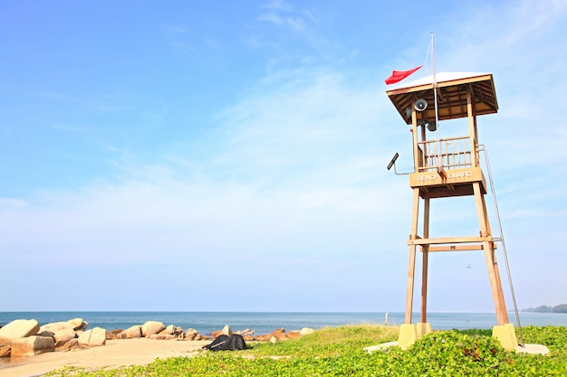 Strandwachturm auf Rayong-Strand, Thailand