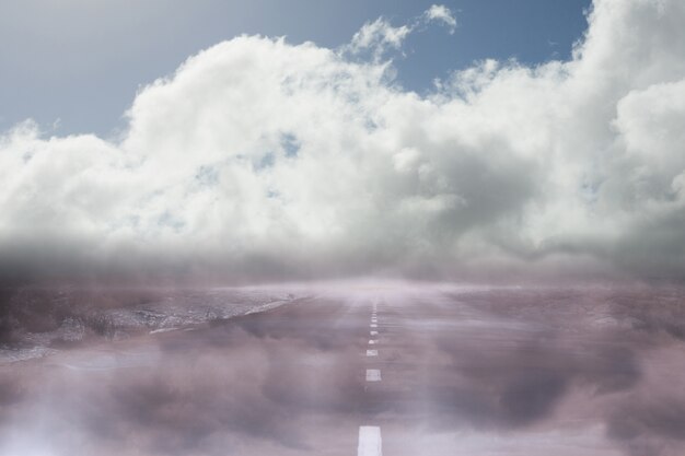 Foto straße, die zum horizont führt