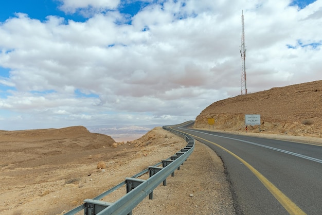 Straße in der Arava-Wüste Israel