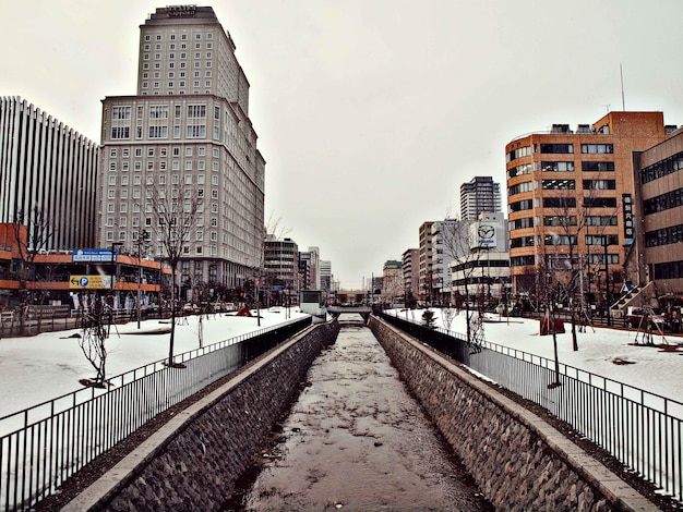 Foto straße in der stadt gegen den himmel