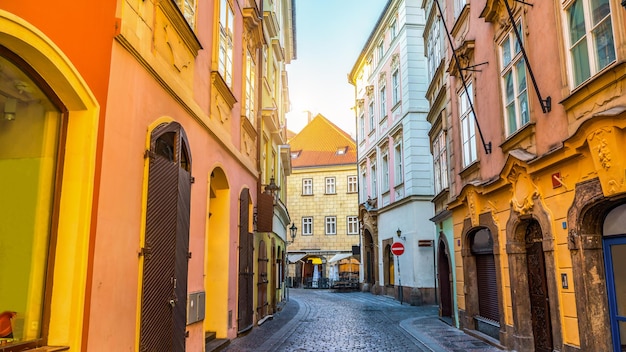 Straße in Prag bei Sonnenaufgang, Altstadt