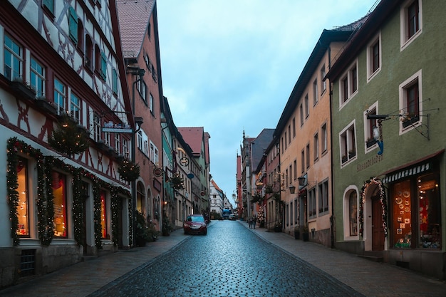 Straßen für Neujahr und Weihnachtsmarkt in Rothenburg ob der Tauber, Bayern, Deutschland