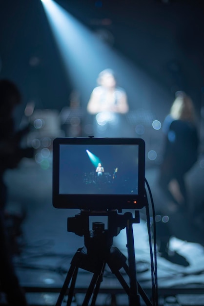 Foto stream bei einem konzert in einem saal ohne zuschauer