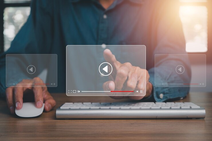 Foto streaming de vídeo na internet pessoa que assiste a um filme ou série de tv on-line em um computador portátil conceito sobre streaming digital ao vivo baseado em assinatura
