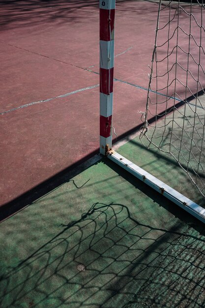 Street-Soccer-Torsportgeräte auf dem Spielfeld