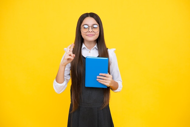 Student Schulmädchen isoliert Porträt Tenager Schulmädchen in Schuluniform