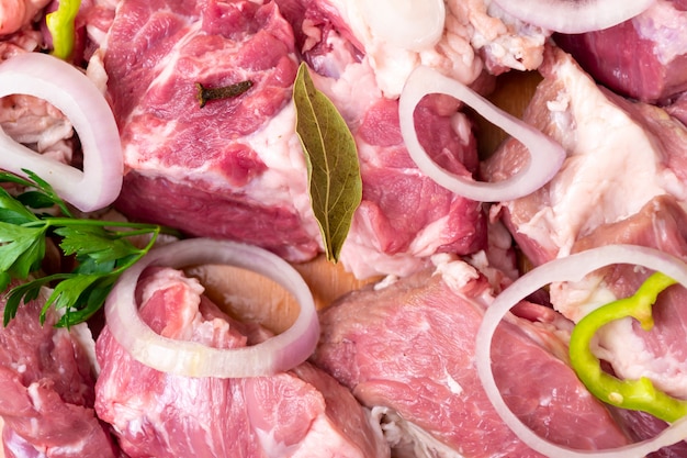 Stück großes frisches rohes Fleisch