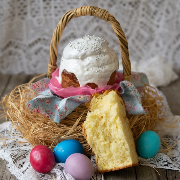 Stück Osterkuchen