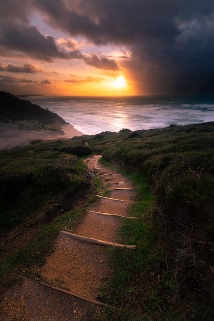 Stürmischer Abend in Bidart, direkt am Meer, im Baskenland.