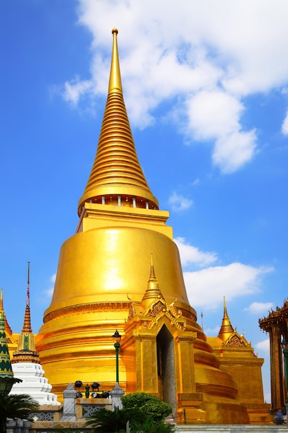 Stupa im Wat Phra Kaeo