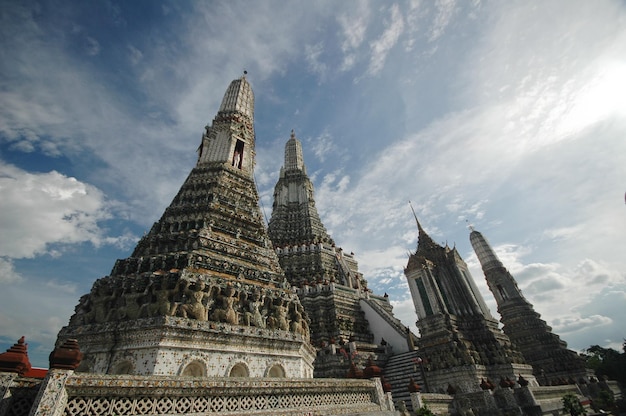 Stupa sagrado de Bangkok Dawn Temple