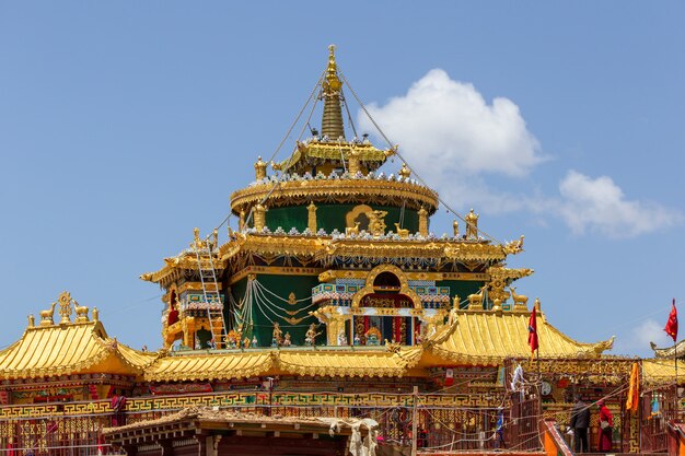 Stupas en tibetano en Larung gar (Academia Budista), Sichuan, China